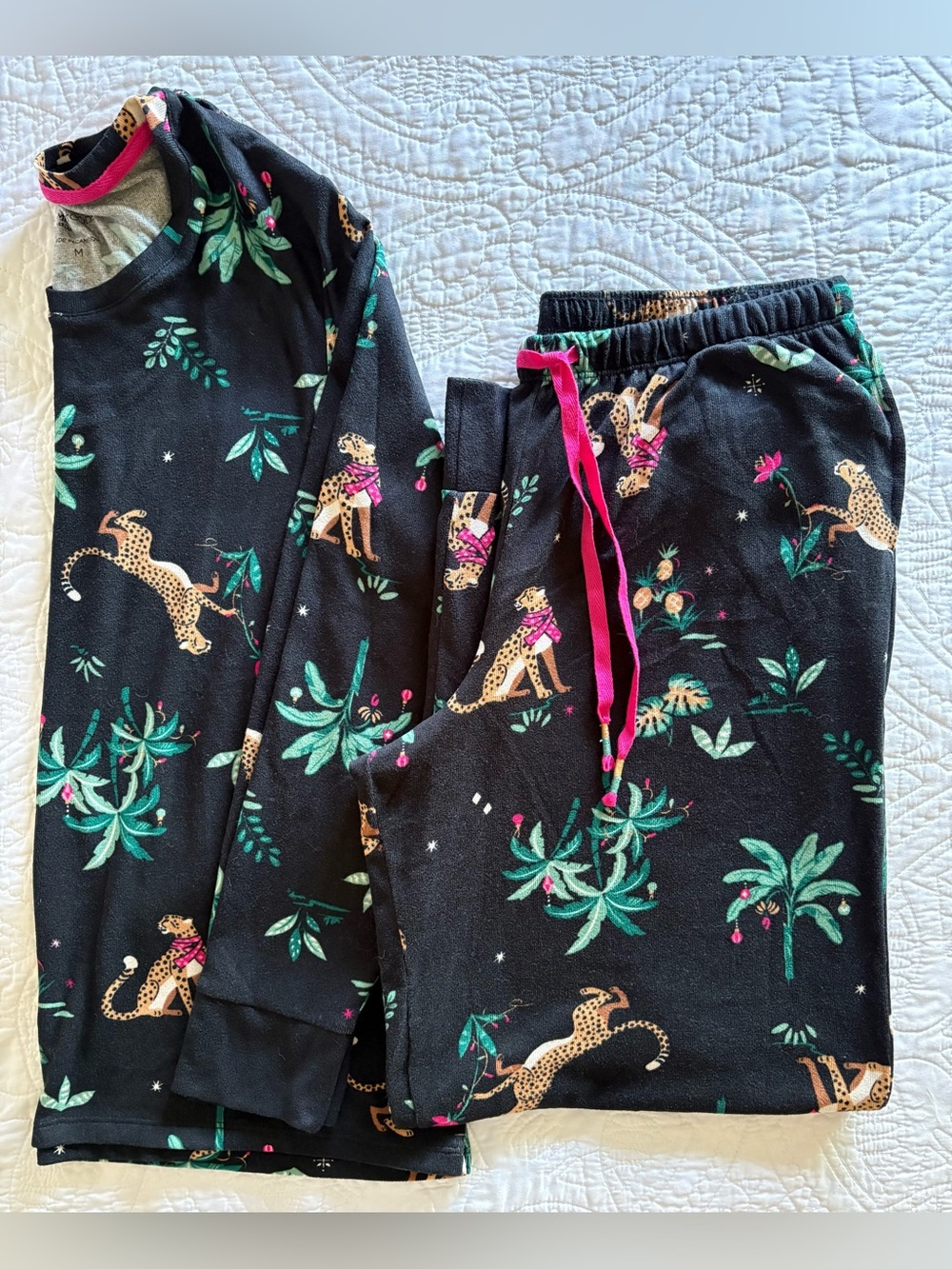 NWOT Comfort Code Cheetah & Palm Tree Lounge & PJ Set - M